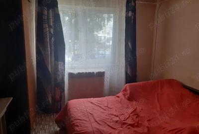 Inchiriere Garsoniera, parter fara balcon, mobilata si utilata asa cum se vede in poze zona Obor - 2