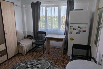Garsonieră decomandată în Gorjului - 3