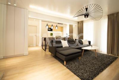 Apartament cu 3 camere decomandat, mobilat în Exterior Sud