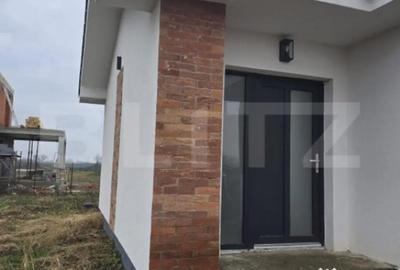 Casă cu 3 camere cu Teren 600 Mp în Mărtinești - 1