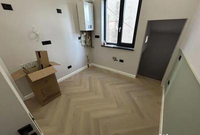Apartament cu 3 camere decomandat în Central - 2