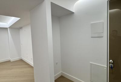 Apartament cu 3 camere semidecomandat în Băneasa - 3