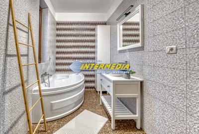 Casă individuală cu 4 camere cu Canalizare în Cetate - 4