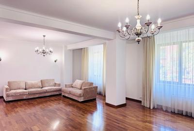 Apartament cu 3 camere decomandat în Cotroceni