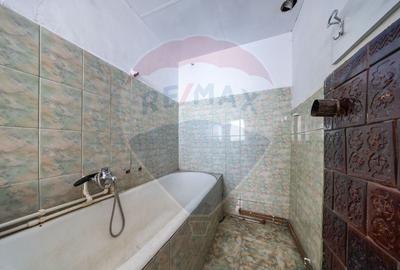 Apartament cu 3 camere decomandat în Central - 19