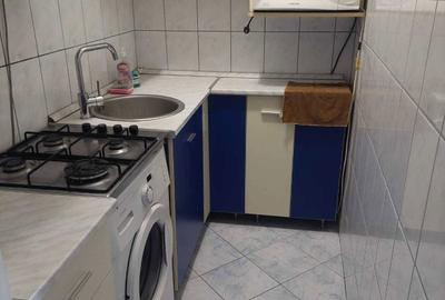 Garsonieră decomandată în Costin Georgian - 4