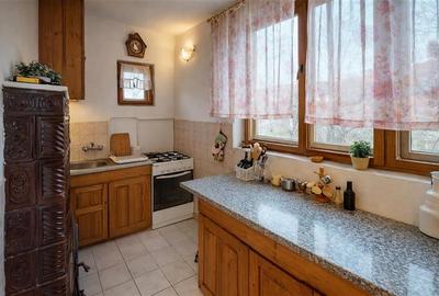 Casă individuală cu 8 camere cu Canalizare în Bran - 6