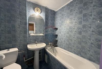 Apartament cu 3 camere semidecomandat, mobilat în Giulești - 9