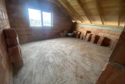Casă cu Teren 1064 Mp în Vinga - 9