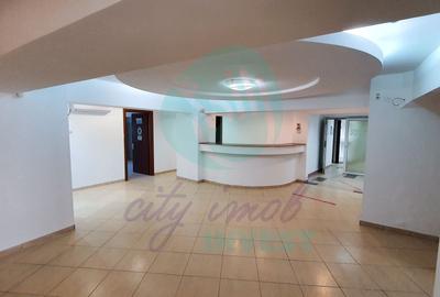 Birou, de 525 mp, în P-ța Unirii - 8