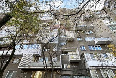 Vanzare apartament 3 camere, decomandat, Drumul Taberei - Bd. 1 Mai - 14