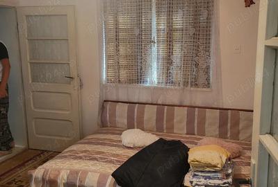 Apartament cu 2 camere nedecomandat în Pucioasa