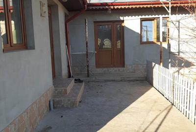 Casă cu 4 camere în Pechea - 1