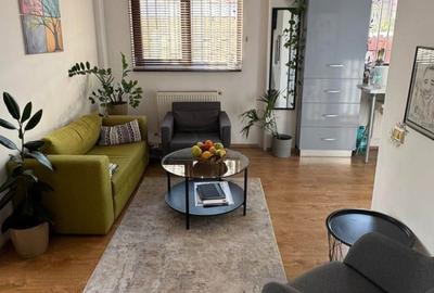 Apartament cu 2 camere nedecomandat, mobilat în Central