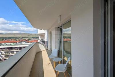 Apartament cu 3 camere semidecomandat în Central - 1