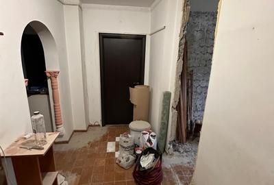 APARTAMENT 3 CAMERE 2/8 BL 1991 HOL H REABILITAT APROPRIERE METROU PARC 4 MINUTE - 6