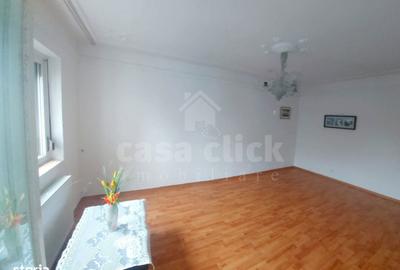 Apartament cu 3 camere decomandat, mobilat în Micro 21 - 1