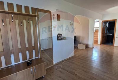 Casă cu 5 camere cu Teren 1192 Mp în Crevedia - 14