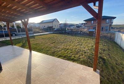 Casă individuală cu 4 camere cu Canalizare în Chinteni - 11