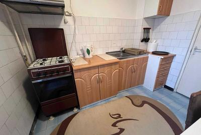 Apartament cu 2 camere decomandat în Rovine - 3