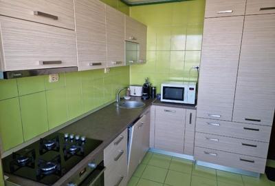 Sect 1, apartament 2 camere Calea Grivitei 232 , piataChibrit,metrou 1Mai,RAR - 15