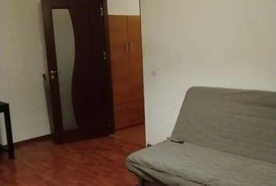 Garsonieră decomandată în Brâncoveanu