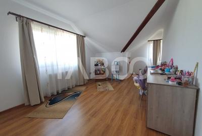 Casa 5 camere 3 bai 2 terase garaj magazie de vanzare 180 mp utili - 9