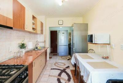 Apartament cu 4 camere decomandat în Crângași - 12