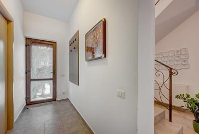 Casă individuală cu 5 camere cu Canalizare în Central - 14