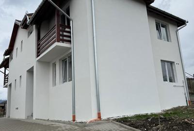 Casă cu 4 camere în Lazaret - 3