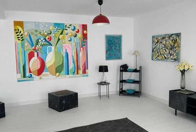 Casă cu 8 camere cu Teren 252 Mp în Ultracentral