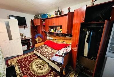 Garsonieră semidecomandată în Vest