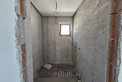 Casă cu 4 camere cu Canalizare în Central - 4