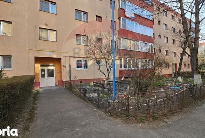 Apartament cu 3 camere decomandat, mobilat în Bartolomeu - 18