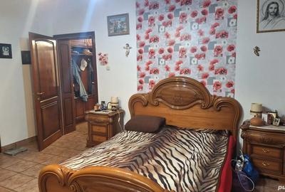 Vind o frumoasa proprietate in cartierul functionarilor Vind o frumoasa proprietate in cartierul functionarilor - 5