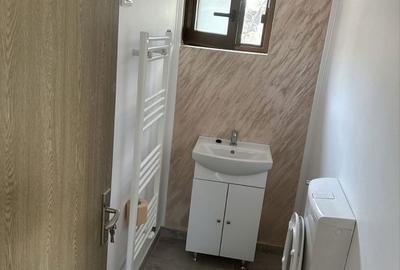 Casă cu 4 camere în Românești - 4