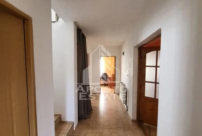 Casă cu 7 camere cu Teren 550 Mp în Dudeștii Noi - 13