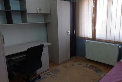De inchiriat apartament 3 camere decomandate Calea Aradului Est - 3