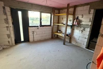 Casă individuală cu 4 camere cu Teren 1000 Mp în Pielești - 8