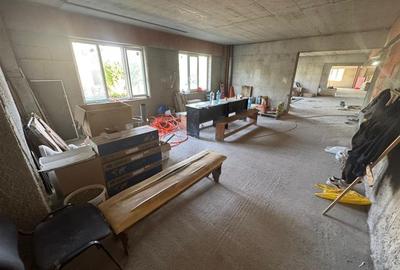 Spațiu comercial, de 277 mp, în Ultracentral - 5