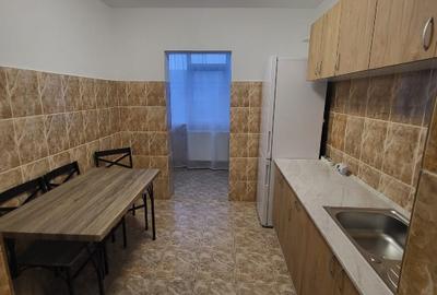 Apartament cu 3 camere decomandat în Galata - 13