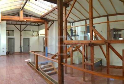 Casă cu 18 camere cu Teren 684 Mp în Centrul Istoric - 9