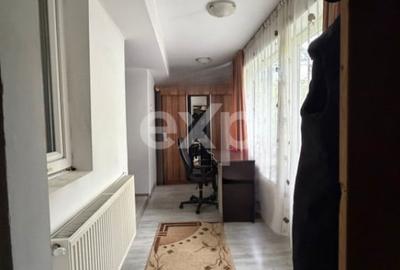 Apartament cu 2 camere decomandat în Războieni