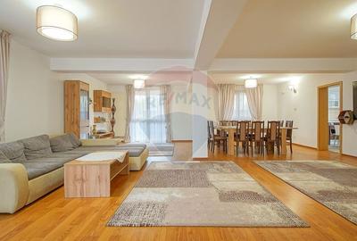 Casă cu 7 camere cu Teren 1167 Mp în Tractorul - 6