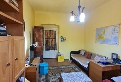 Apartament 2 camere,curte comuna/4 proprietari - 14