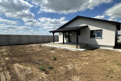 Casă cu 4 camere în Sântandrei - 3