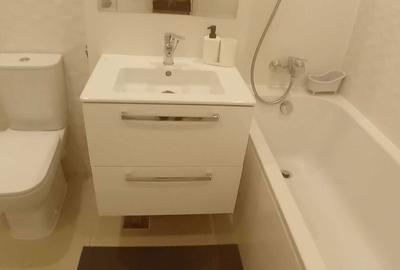 Garsonieră decomandată în Titan - 1