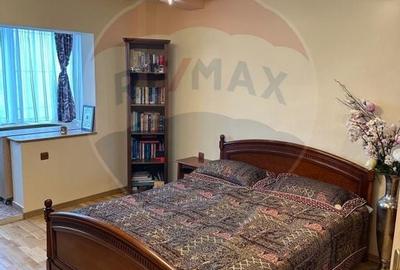 DE INCHIRIAT Apartament cu 4 camere in zona Scriitorilor - 10