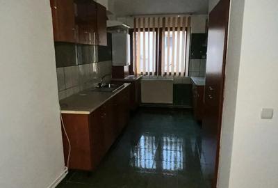 Casa de inchiriat - 4