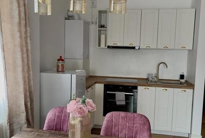 Apartament cu 2 camere decomandat în Tractorul - 1